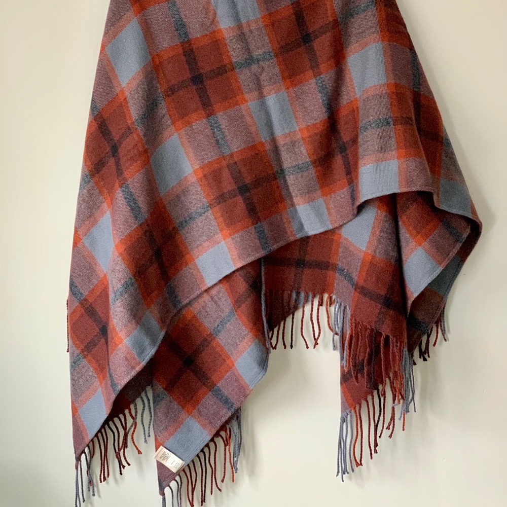 Soft Surroundings Shawl